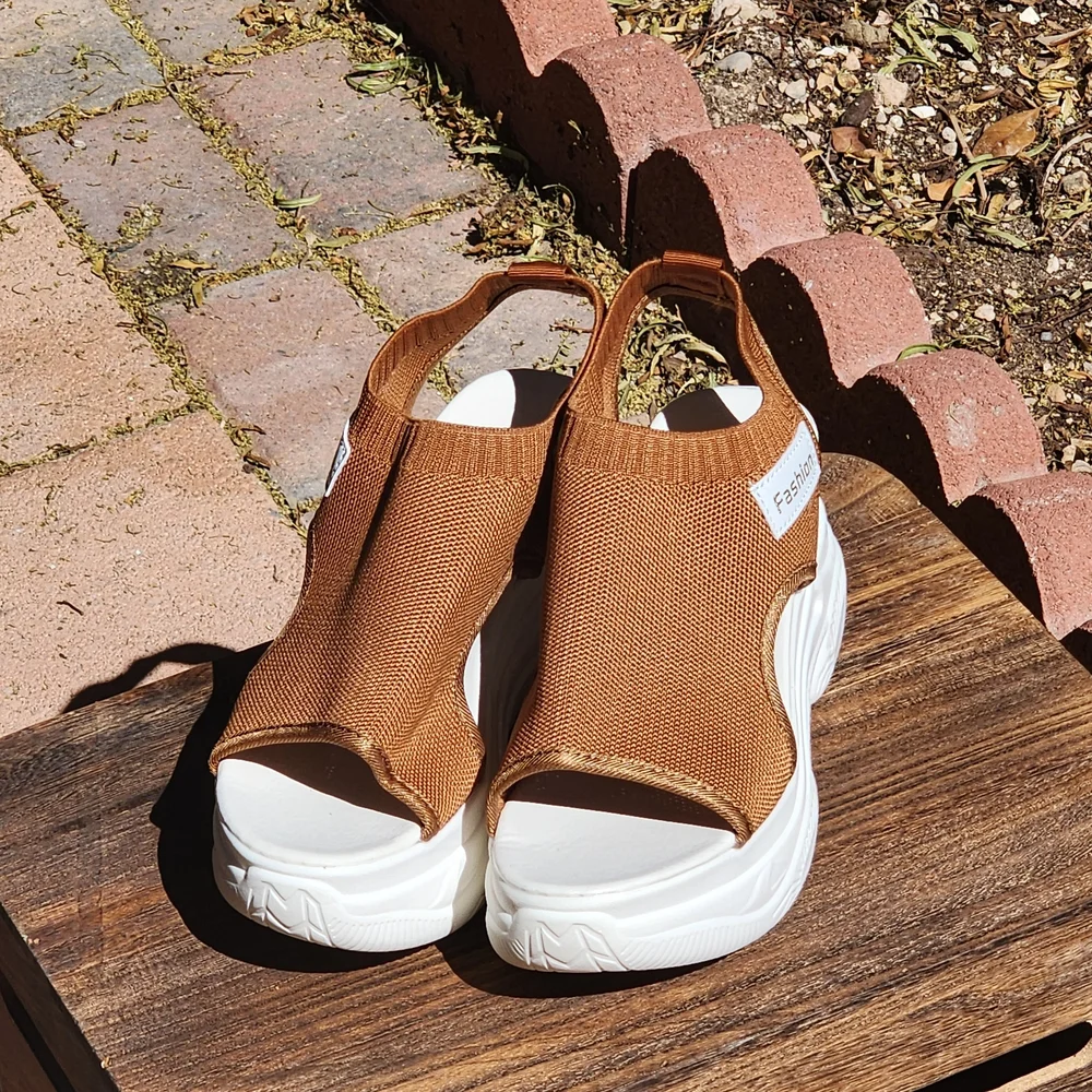 Women's Tan Knit Platform Wedge Sandals - Chunky White Sole Open Toe - Size 9.5